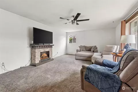 6201 Bock Ave, Sumner, WA 98390 photo 12
