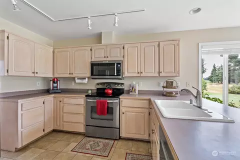 930 Robins Pl, Everson, WA 98247 photo 13