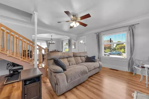 2005 Rainier Ave, Everett, WA 98201 photo 8