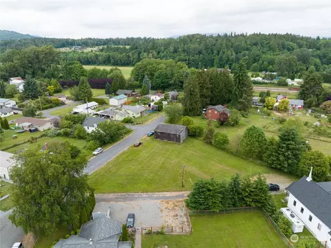 5859 Bow St, Bow, WA 98232 photo 2