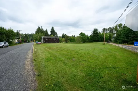 5859 Bow St, Bow, WA 98232 photo 3