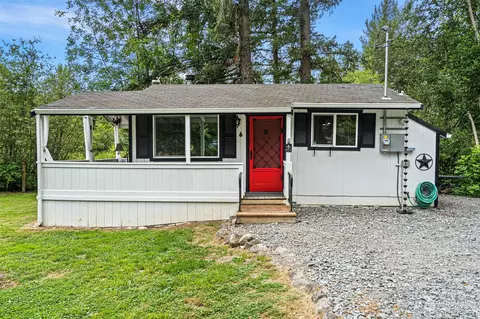 34431 Tanwax Dr E, Eatonville, WA 98328
