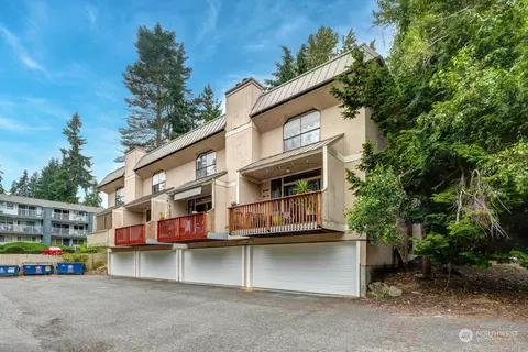 7900 236th St SW, Edmonds, WA 98026