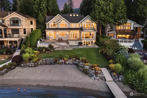 18738 SE 42nd St, Issaquah, WA 98027