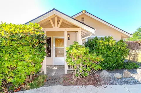 27001 SE 256th Ave, Ravensdale, WA 98051