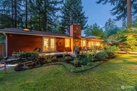 1018 35th Street Ct NW, Gig Harbor, WA 98335