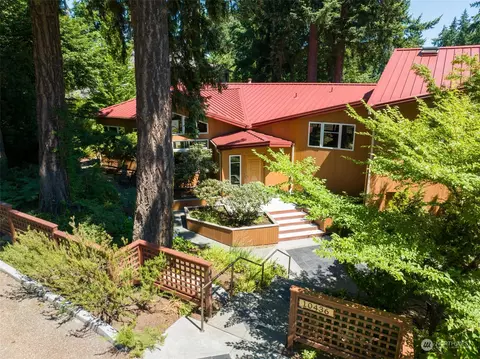 10436 SE 19th St, Bellevue, WA 98004