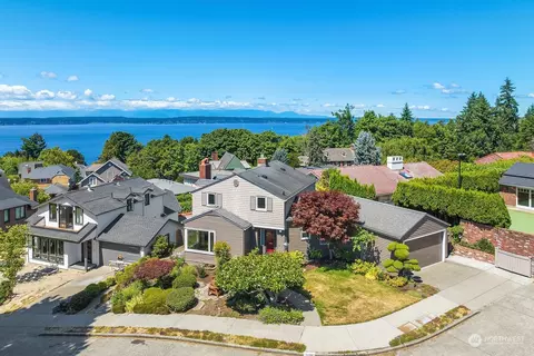 4240 W Montfort Pl, Seattle, WA 98199