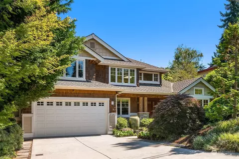 3728 77th Ave SE, Mercer Island, WA 98040