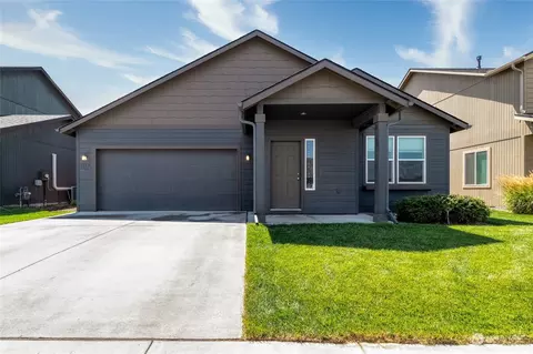 1317 SW 4th St, College Place, WA 99324