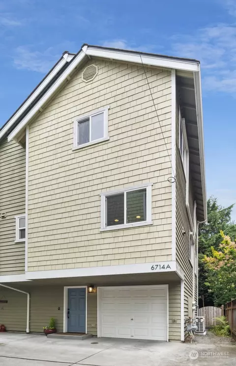 6714 Alonzo Ave NW #A, Seattle, WA 98117