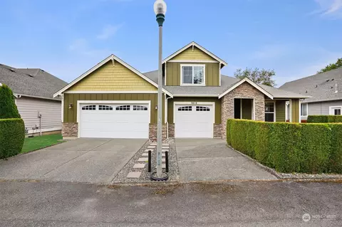 9818 S 235th Pl, Kent, WA 98031