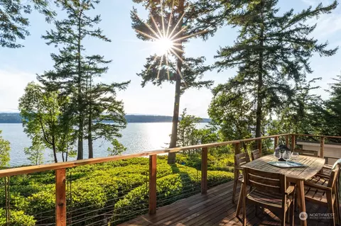 3480 Holmes View Dr, Langley, WA 98260