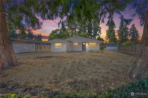 8501 Lawndale Ave SW, Lakewood, WA 98498