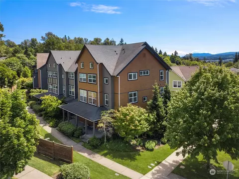 10458 157th Pl NE #101, Redmond, WA 98052