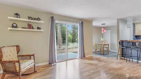 4601 SW 320th St #D3, Federal Way, WA 98023