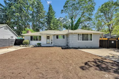 14417 Portland Ave SW #A&B, Lakewood, WA 98498