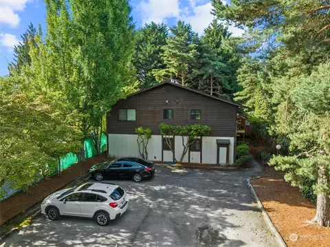 1033 SW 148th St, Burien, WA 98166