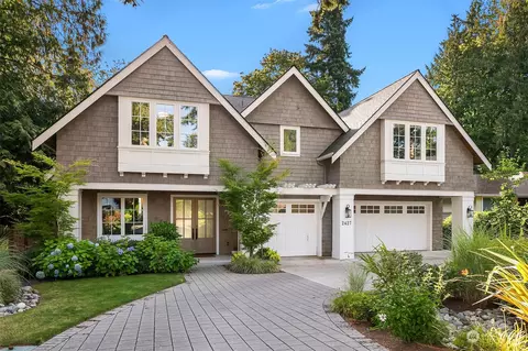 2427 109th Ave SE, Bellevue, WA 98004