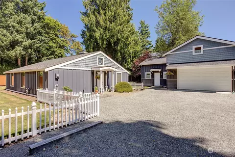 2956 72nd Ave SE, Mercer Island, WA 98040