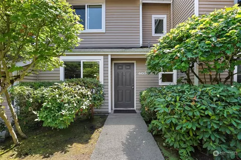 1221 S 238th Ln #603, Des Moines, WA 98198