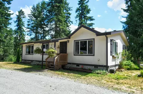 13038 155th Ln SE, Rainier, WA 98576