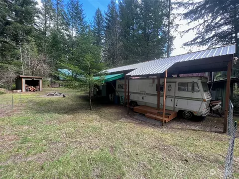 134 Cowlitz View Dr, Packwood, WA 98361