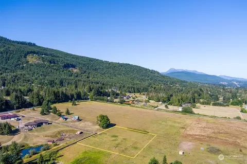 999 Happy Valley Rd, Sequim, WA 98382