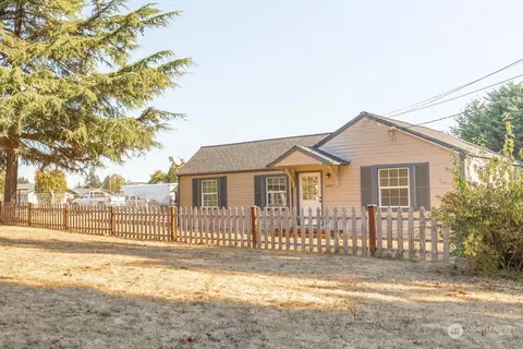 6927 52nd Ave W #2, University Place, WA 98467