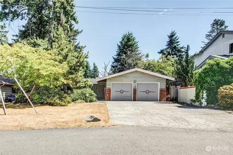 14530 Burke Ave N, Shoreline, WA 98133
