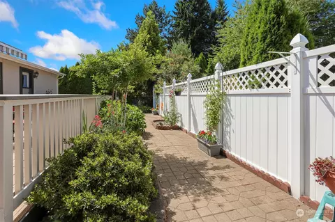 24306 9th Ave W, Bothell, WA 98021 photo 40
