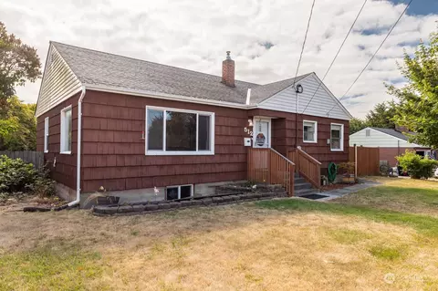 512 SE Maylor St, Oak Harbor, WA 98277