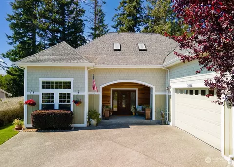 2606 Washington Blvd, Anacortes, WA 98221