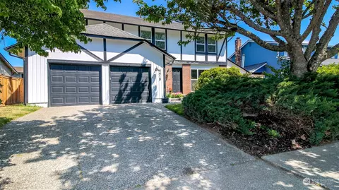 4418 Carnaby St, Kent, WA 98032