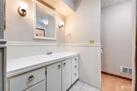 2327 Cedar St, Everett, WA 98201 photo 14