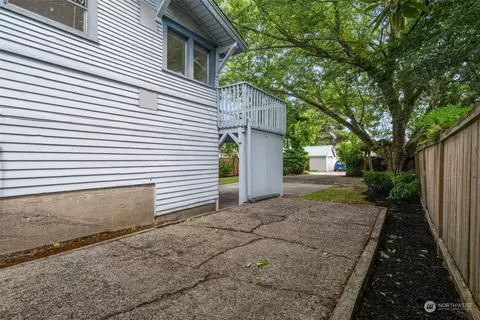 2327 Cedar St, Everett, WA 98201 photo 32
