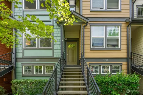 2703 SW Sylvan Heights Dr, Seattle, WA 98106