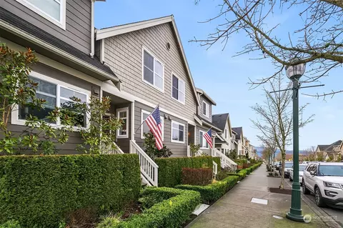 2373 NE Park Dr, Issaquah, WA 98029