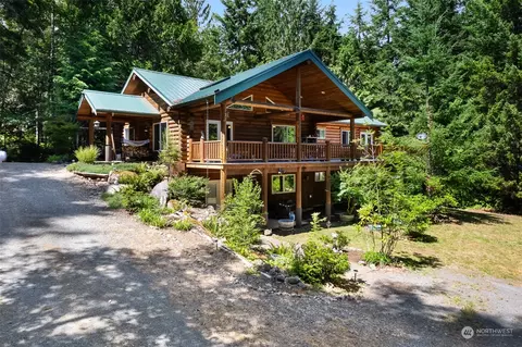 604 N Triton Heights Rd, Lilliwaup, WA 98555