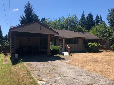 821 NE 123rd St, Seattle, WA 98125
