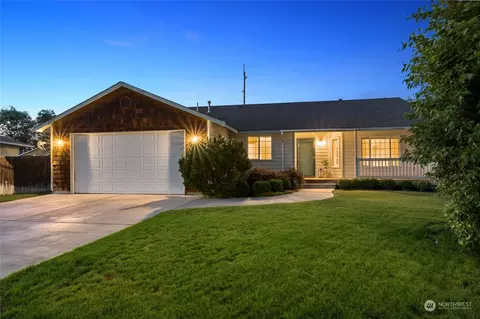 201 W Mount Adams Ct, Ellensburg, WA 98926