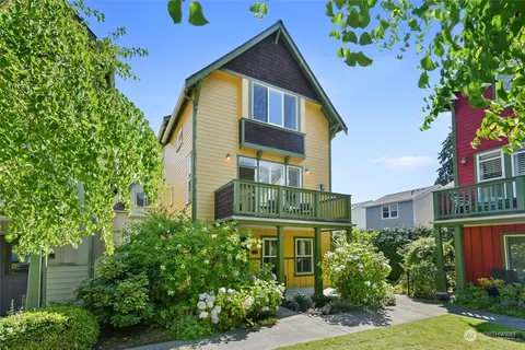 111 Sadie Ln NW, Bainbridge Island, WA 98110