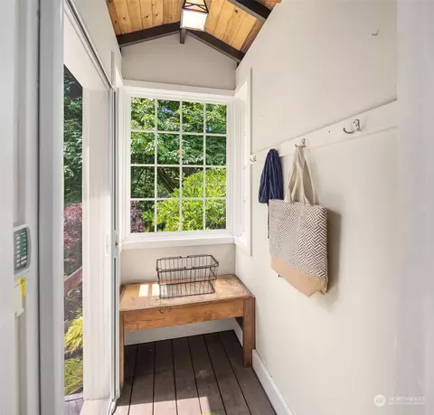 135 34th Ave E, Seattle, WA 98112 photo 15