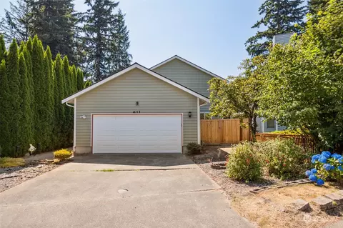 611 NE Flagstone Ln, Bremerton, WA 98310