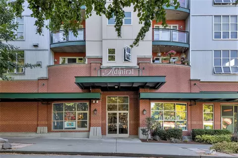 2331 42nd Ave SW #316, Seattle, WA 98116