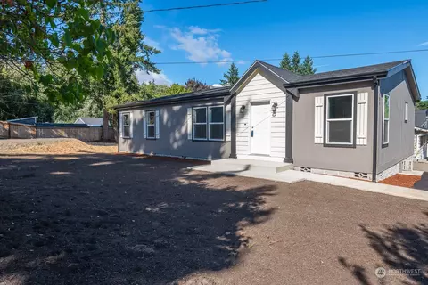 2404 NE Franklin St, Bremerton, WA 98310