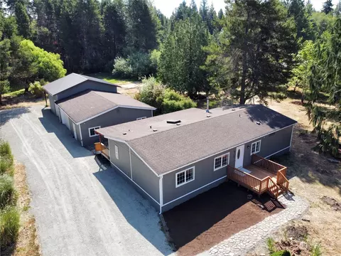 8720 Charmont Ln SW, Olympia, WA 98512