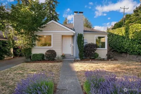 3702 SW Holden St, Seattle, WA 98126
