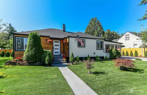 810 118th St S, Tacoma, WA 98444