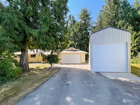 2438 Sparrow Ln, Port Angeles, WA 98363